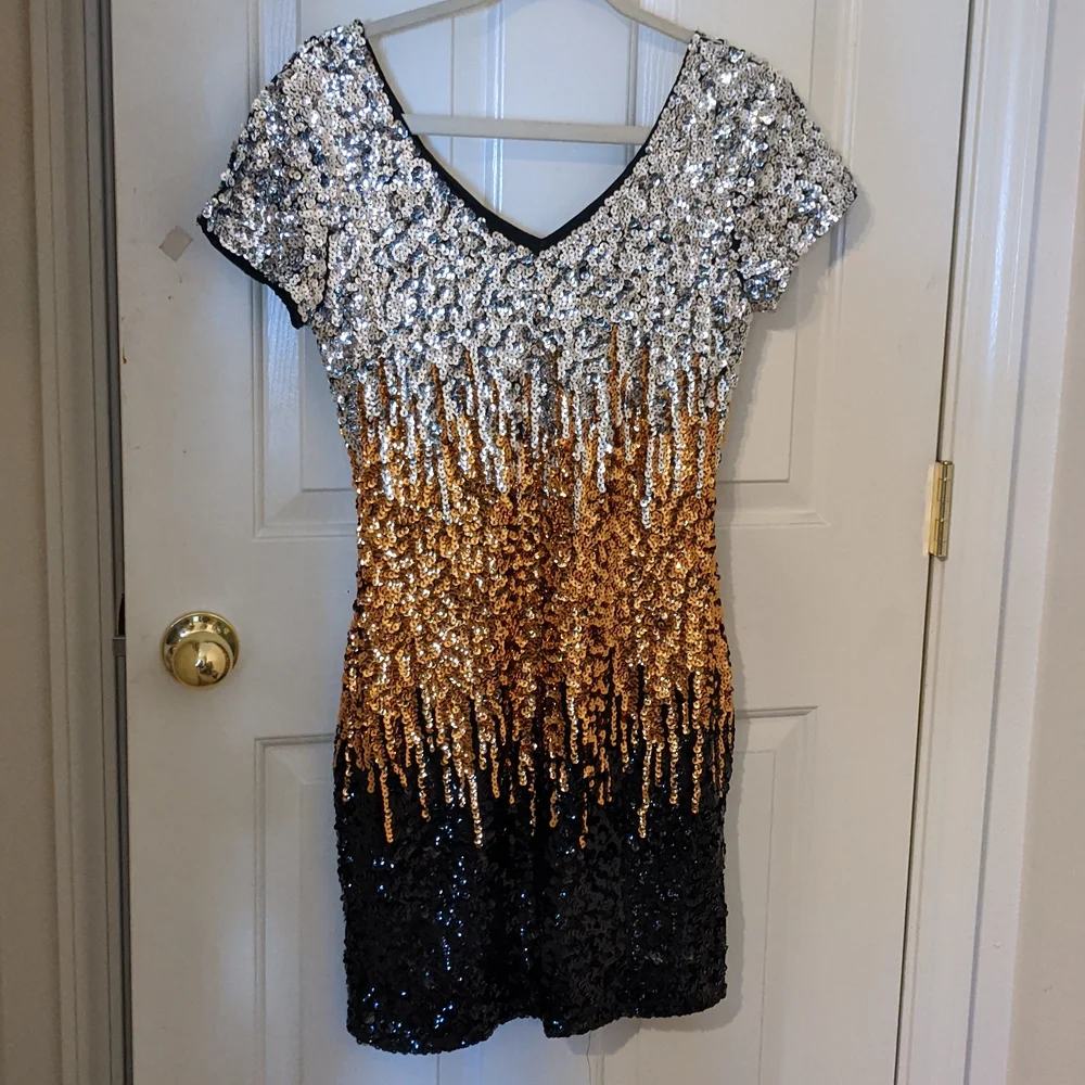 Sequin Glitter Dress - Picture 3 of 10